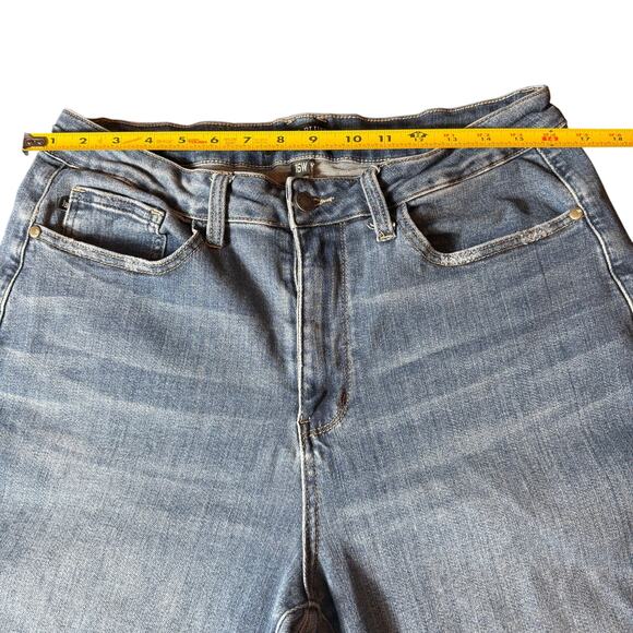 Judy Blue Jeans Women's Wide Leg Crop Medium Wash Blue Stretch Denim Patch 16W - Picture 6 of 8